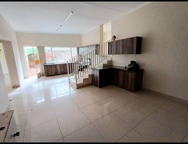 3 BEDROOM PROPERTY TO RENT IN LAUDIUM